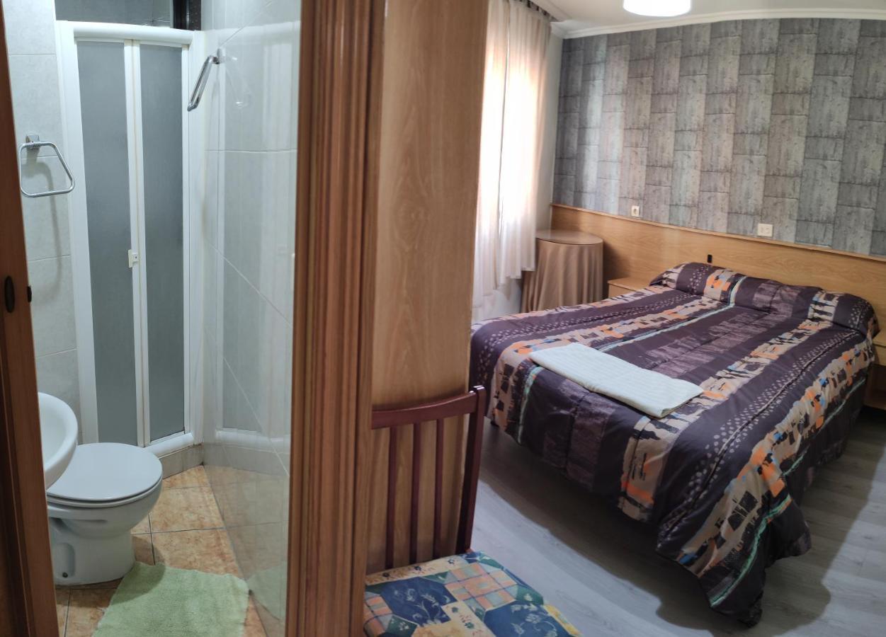 Hostal Castilla Miranda de Ebro Exterior photo