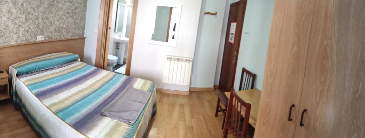 Hostal Castilla Miranda de Ebro Exterior photo