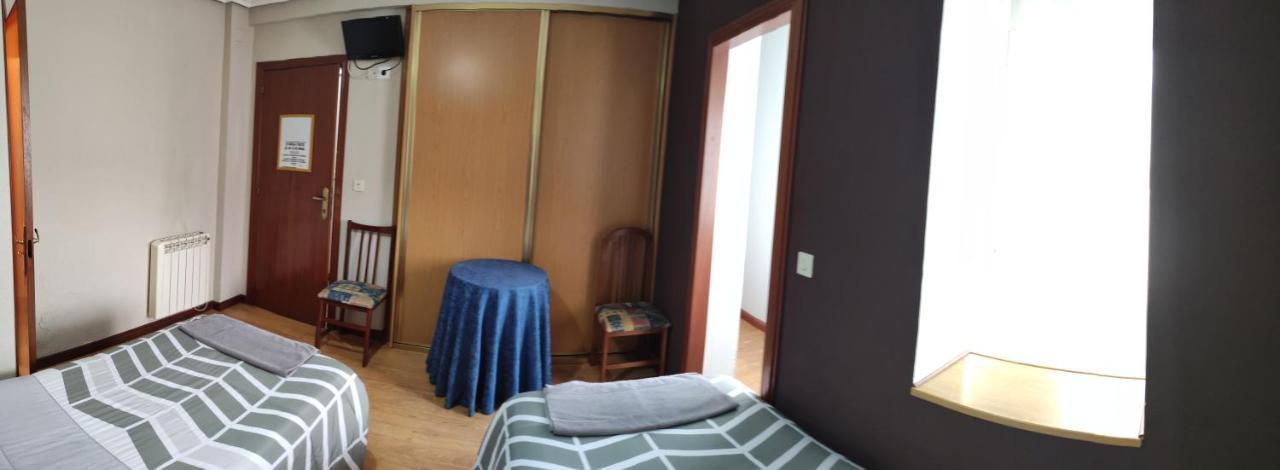 Hostal Castilla Miranda de Ebro Exterior photo